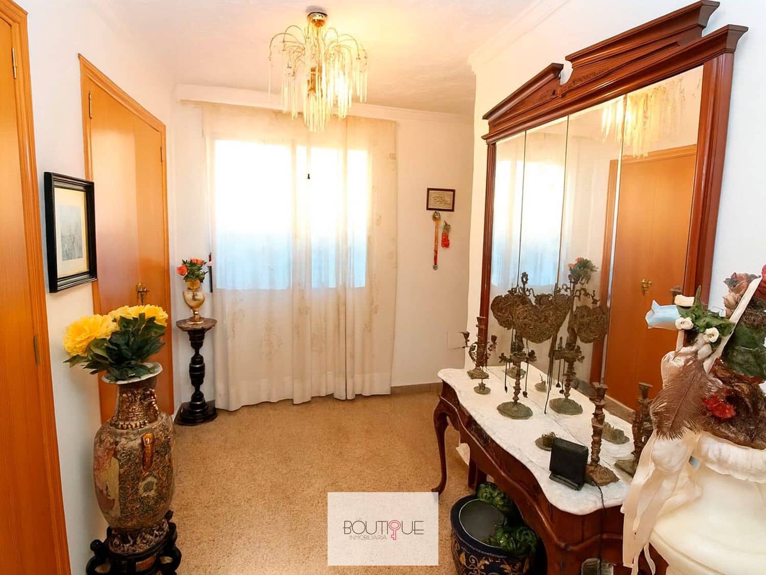 4 slaapkamer Appartement te koop in Coll d'en Rabassa met garage - € 430.000 (Ref: 9403192)