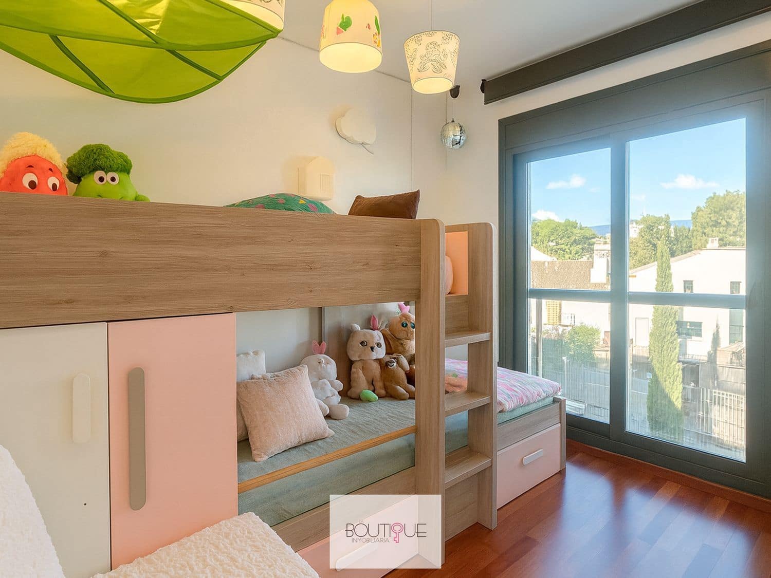 3 makuuhuone Huoneisto myytävänä paikassa Palma de Mallorca mukana uima-altaan 
autotalli - 1 180 000 € (Ref: 9419474)