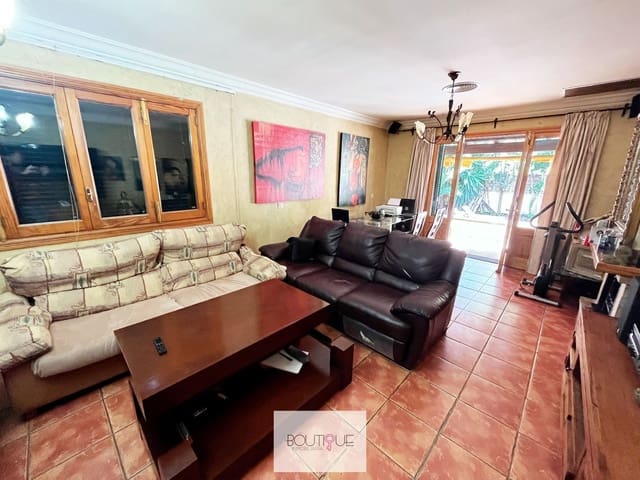 5 sypialnia Willa na sprzedaż w Palmanyola, Bunyola z basenem garażem - 760 000 € (Ref: 9424322)