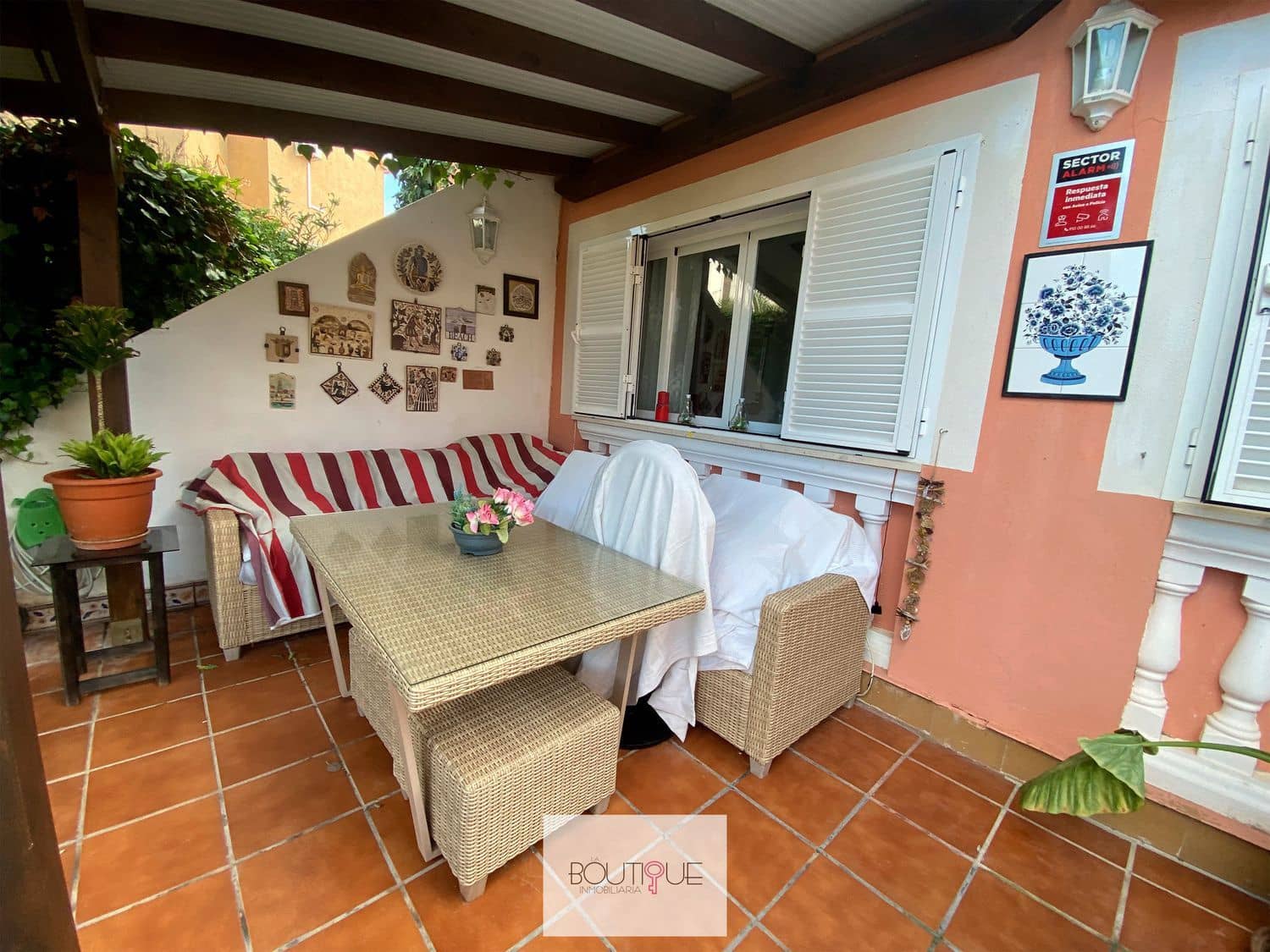 4 quarto Casa em Banda para venda em Badia Blava com piscina garagem - 745 000 € (Ref: 9449552)