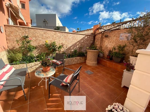 4 quarto Casa em Banda para venda em Badia Blava, Llucmajor com piscina garagem - 745 000 € (Ref: 9449552)