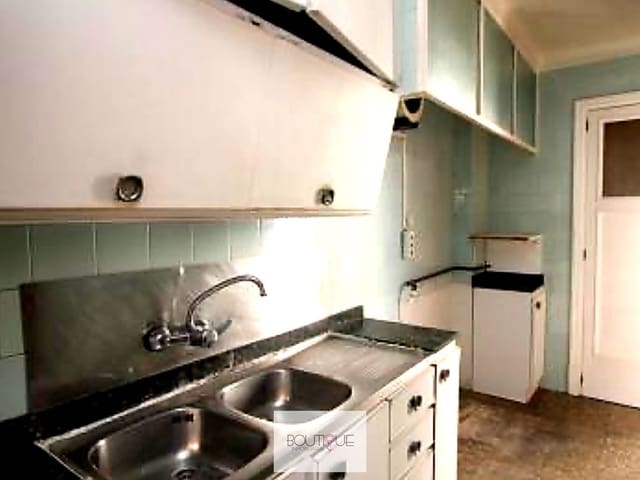 3 camera da letto Appartamento in vendita in Plaça dels Patins, Palma de Mallorca con garage - 450.000 € (Rif: 9473734)