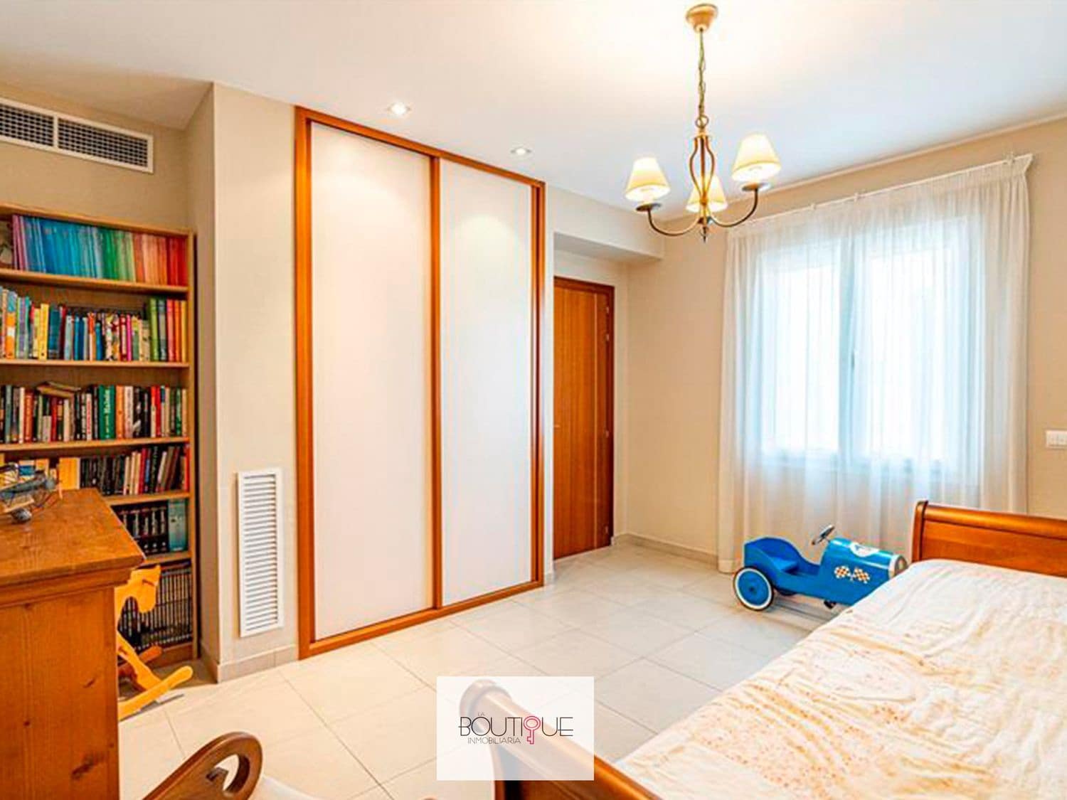 4 slaapkamer Huis te koop in Genova met zwembad garage - € 1.380.000 (Ref: 9491048)