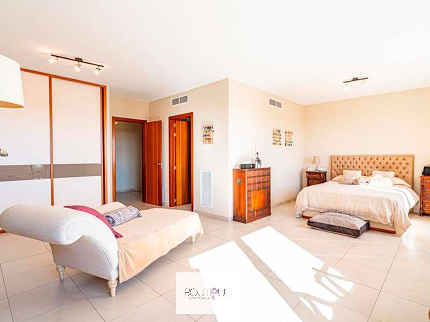 4 slaapkamer Huis te koop in Genova met zwembad garage - € 1.380.000 (Ref: 9491048)