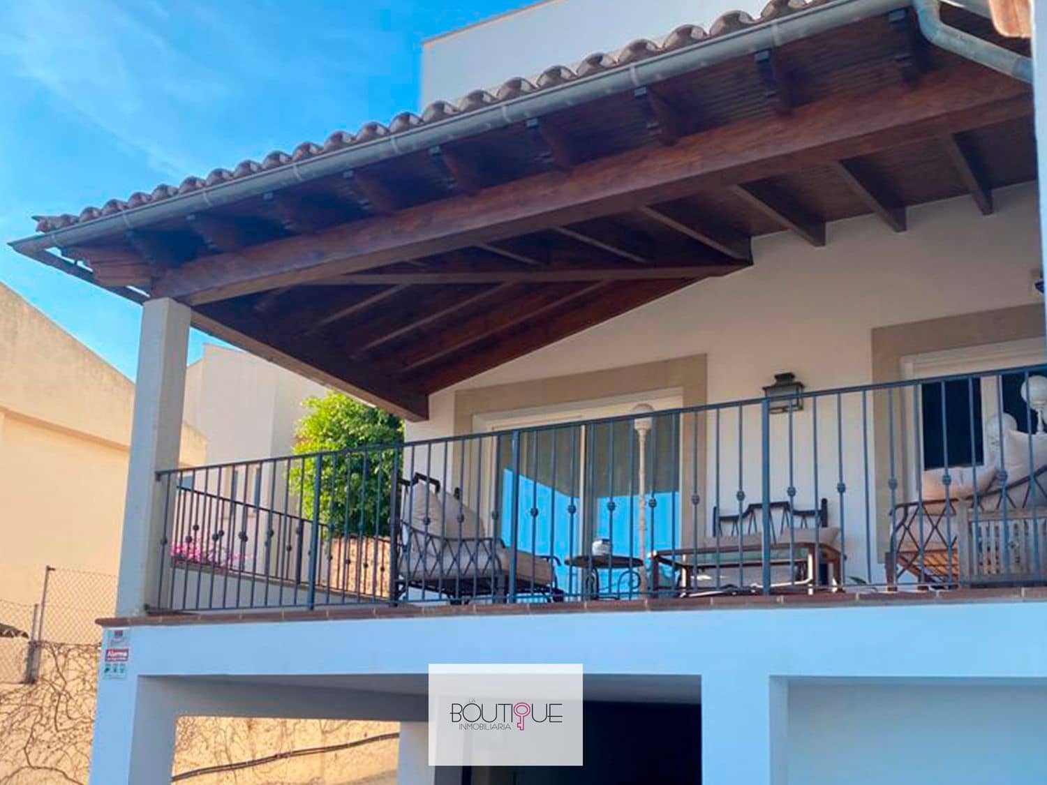 4 slaapkamer Huis te koop in Genova met zwembad garage - € 1.380.000 (Ref: 9491048)