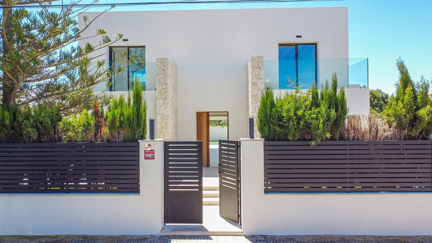 3 makuuhuone Huvila myytävänä paikassa Llucmajor mukana uima-altaan 
autotalli - 1 645 000 € (Ref: 9585908)