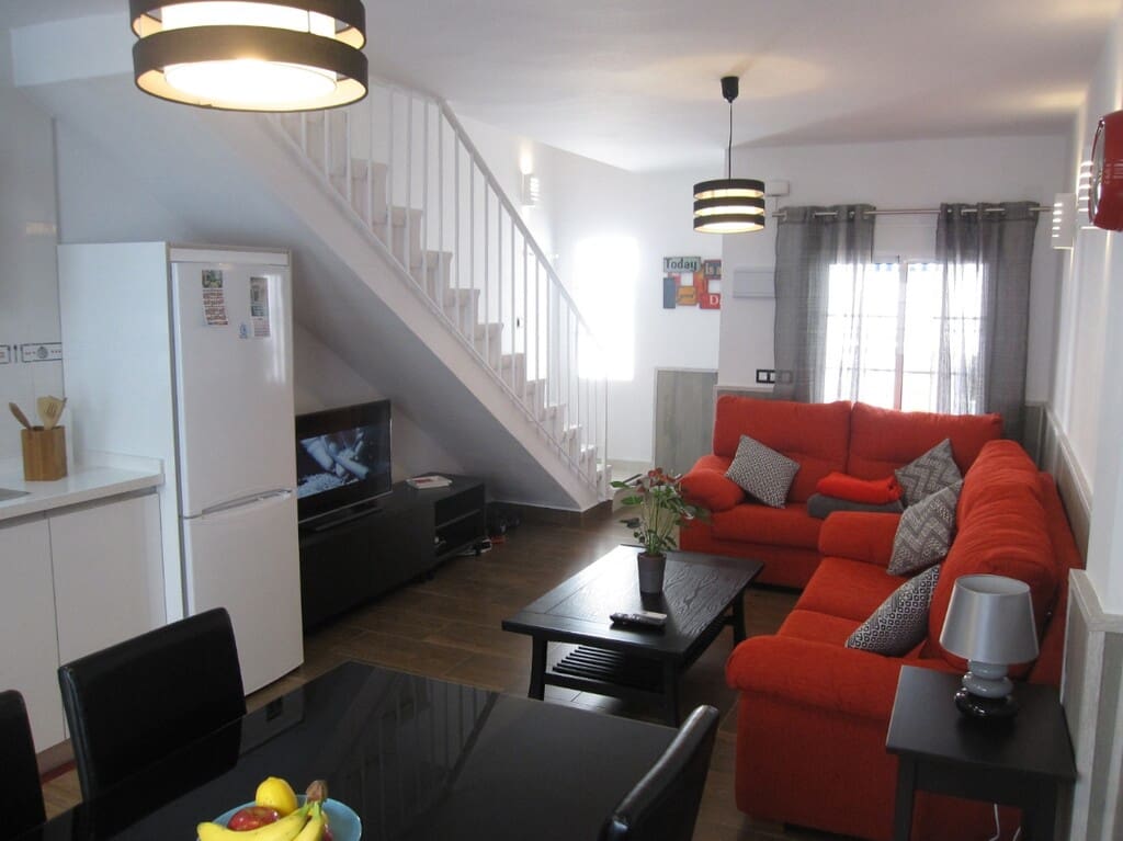 2 bedroom Townhouse for rent in Nerja - € 1,100 (Ref: 10003591)