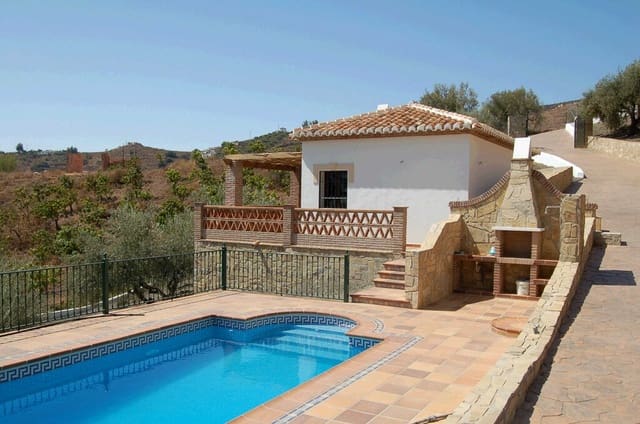 3 soveværelse Villa til leje i Frigiliana med swimmingpool - € 1.400 (Ref: 10005254)