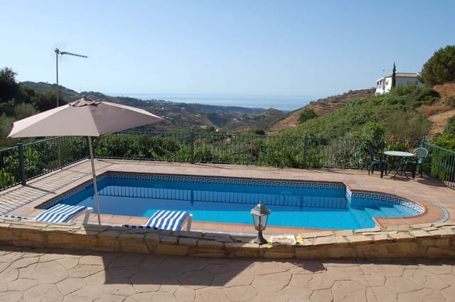 3 soveværelse Villa til leje i Frigiliana med swimmingpool - € 1.400 (Ref: 10005254)