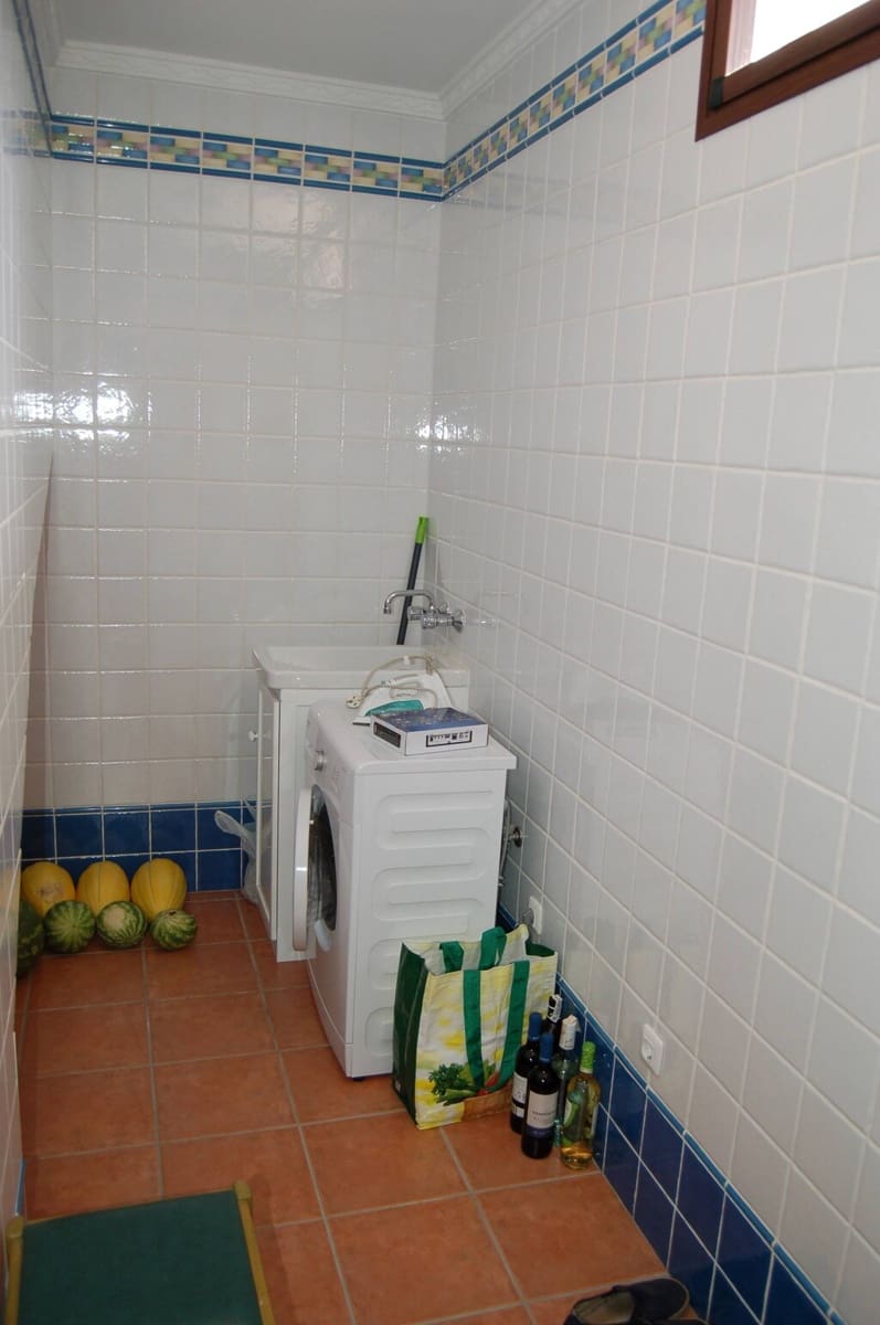 3 soveværelse Villa til leje i Frigiliana med swimmingpool - € 1.400 (Ref: 10005254)