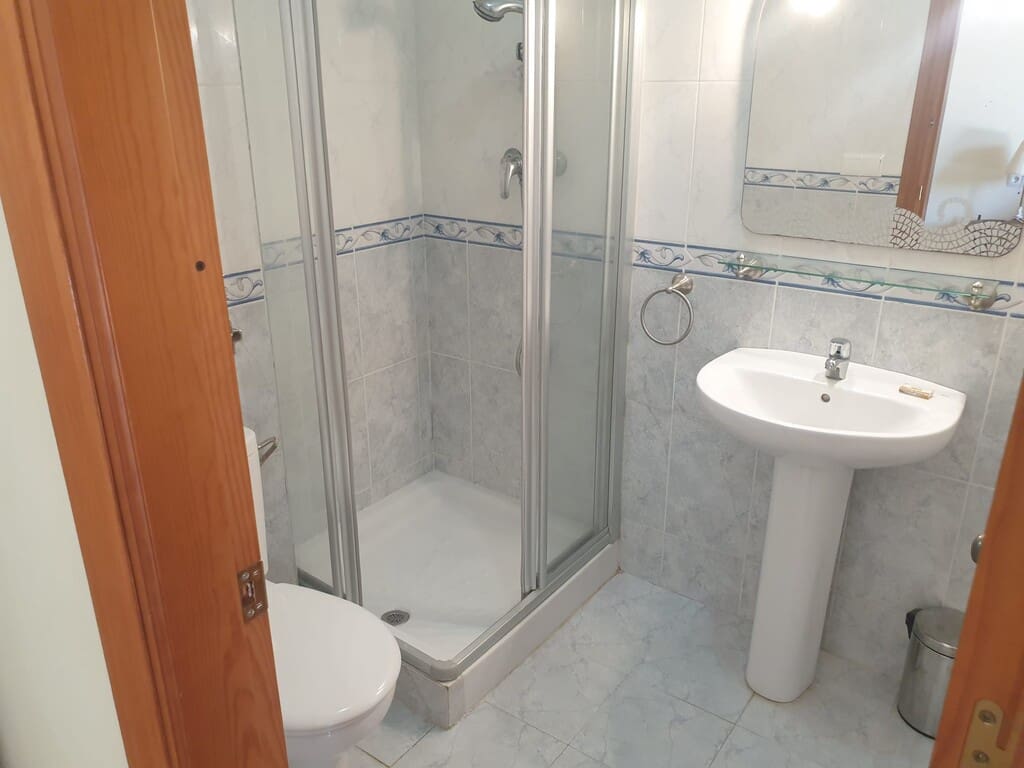 Appartement de 2 chambres à louer à Nerja avec piscine - 850 € (Ref: 10008772)