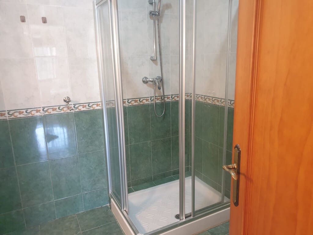 Appartement de 2 chambres à louer à Nerja avec piscine - 850 € (Ref: 10008772)