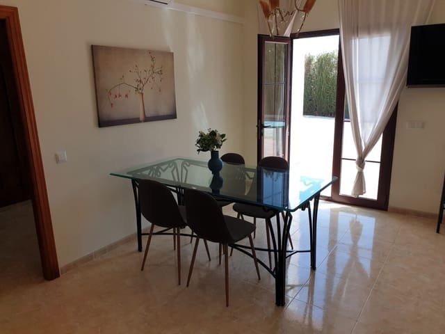 Appartement de 2 chambres à louer à Nerja avec piscine - 850 € (Ref: 10008772)
