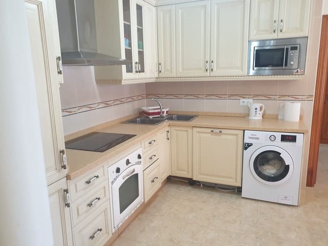 Appartement de 2 chambres à louer à Nerja avec piscine - 850 € (Ref: 10008772)