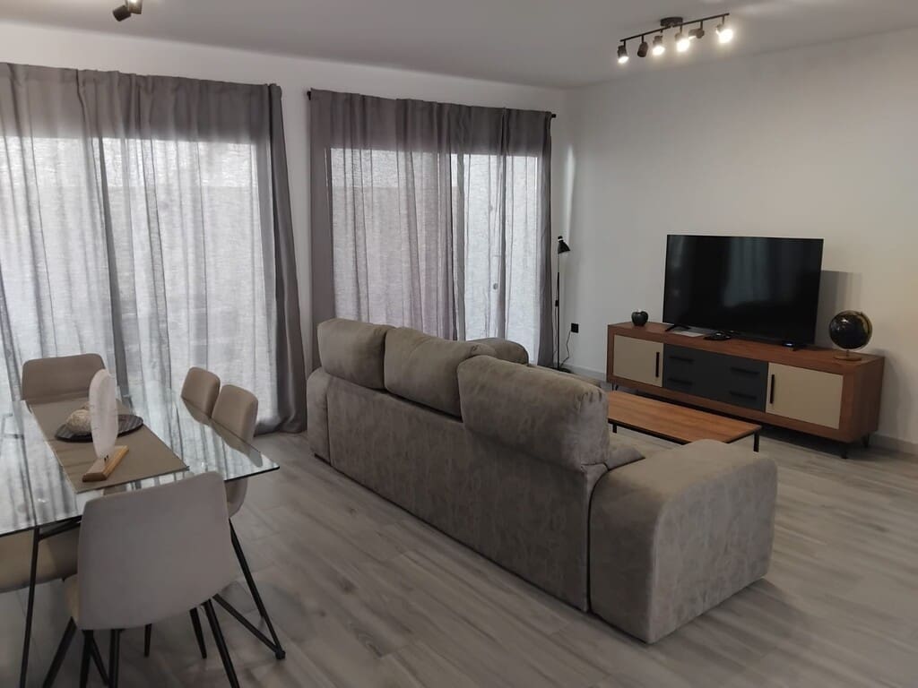 3 Zimmer Haus zu vermieten in Nerja mit Pool - 1.800 € (Ref: 10033585)