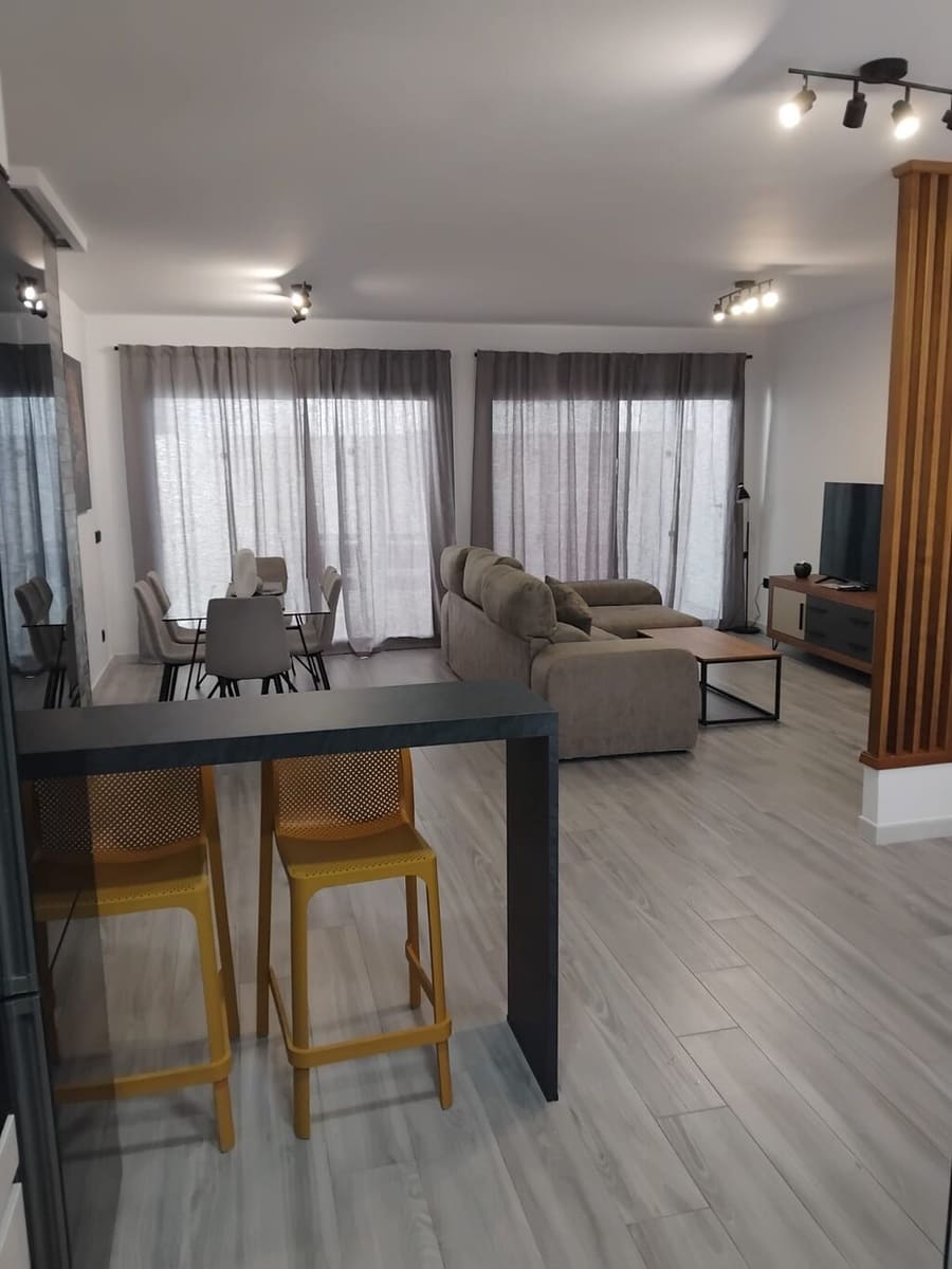3 Zimmer Haus zu vermieten in Nerja mit Pool - 1.800 € (Ref: 10033585)
