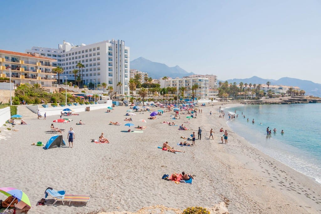 1 soverom Leilighet til leie i Nerja med svømmebasseng - € 1 000 (Ref: 10040729)