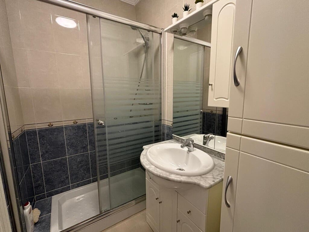 1 soverom Leilighet til leie i Nerja med svømmebasseng - € 1 000 (Ref: 10040729)