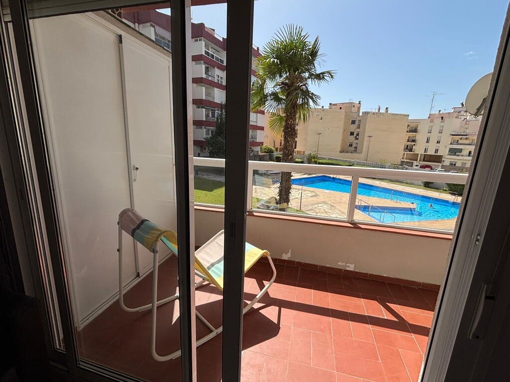 1 soverom Leilighet til leie i Nerja med svømmebasseng - € 1 000 (Ref: 10040729)
