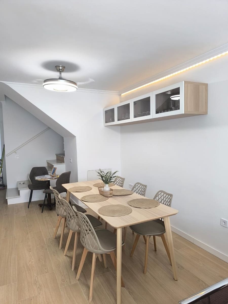 4 makuuhuone Omakotitalo vuokrattavana paikassa El Morche - 1 200 € (Ref: 10044707)