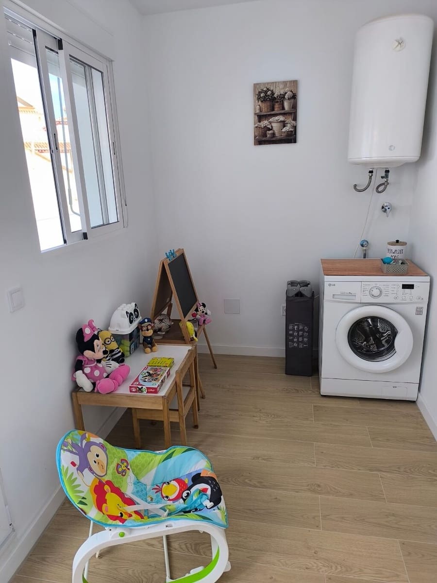 4 makuuhuone Omakotitalo vuokrattavana paikassa El Morche - 1 200 € (Ref: 10044707)