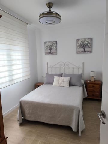 4 makuuhuone Omakotitalo vuokrattavana paikassa El Morche, Torrox - 1 200 € (Ref: 10044707)