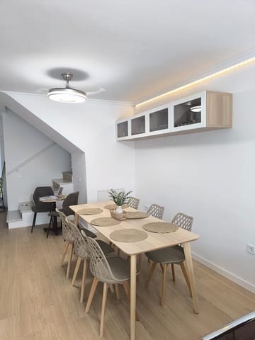 4 makuuhuone Omakotitalo vuokrattavana paikassa El Morche, Torrox - 1 200 € (Ref: 10044707)