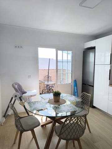 4 makuuhuone Omakotitalo vuokrattavana paikassa El Morche, Torrox - 1 200 € (Ref: 10044707)