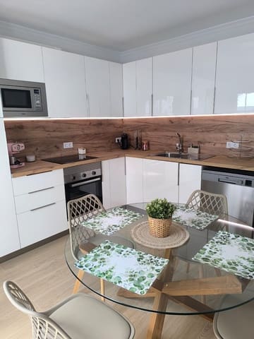 4 makuuhuone Omakotitalo vuokrattavana paikassa El Morche, Torrox - 1 200 € (Ref: 10044707)