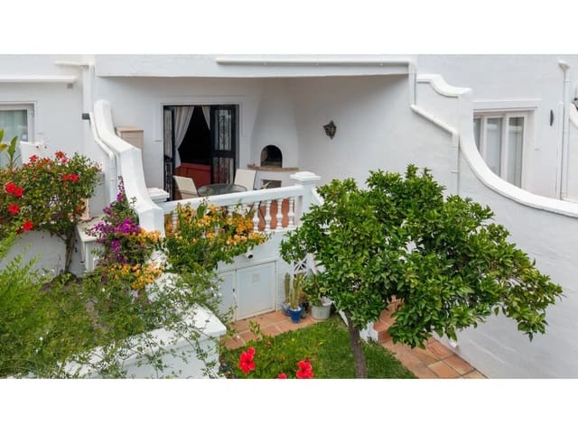 Apartamento de 1 habitación en Nerja en venta con piscina - 250.000 € (Ref: 10061436)