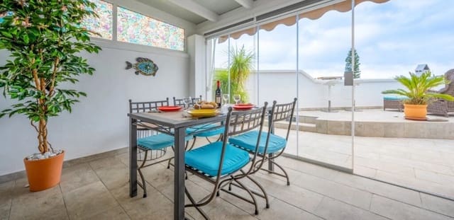 Apartamento de 2 habitaciones en Nerja en venta con piscina - 450.000 € (Ref: 10061437)