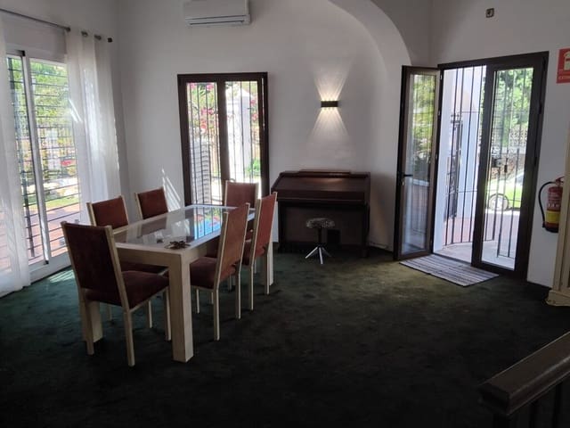 3 Zimmer Apartment zu vermieten in Nerja mit Pool Garage - 1.500 € (Ref: 10078039)