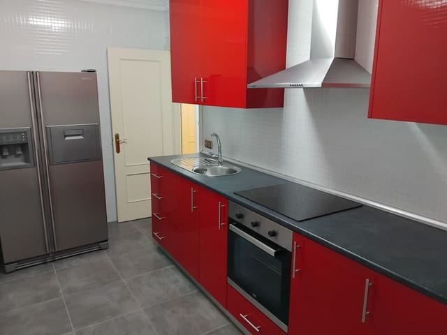 3 Zimmer Apartment zu vermieten in Nerja mit Pool Garage - 1.500 € (Ref: 10078039)
