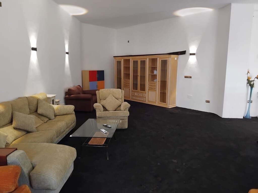 3 Zimmer Apartment zu vermieten in Nerja mit Pool Garage - 1.500 € (Ref: 10078039)