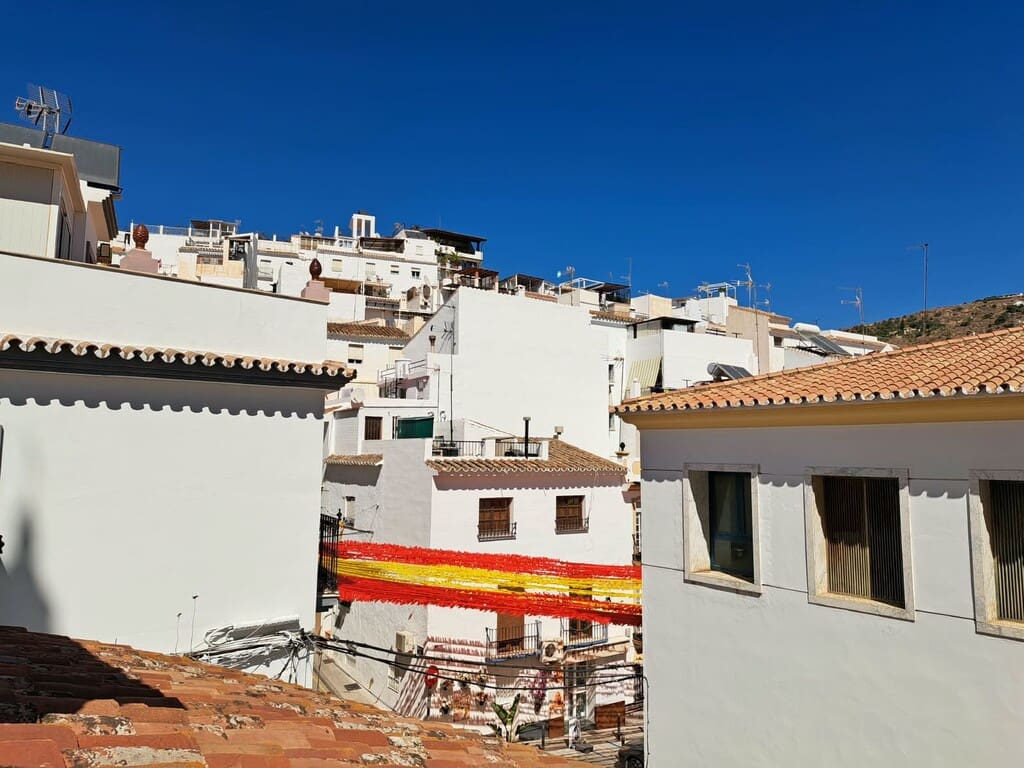 4 bedroom Townhouse for sale in Torrox - € 295,000 (Ref: 10094264)