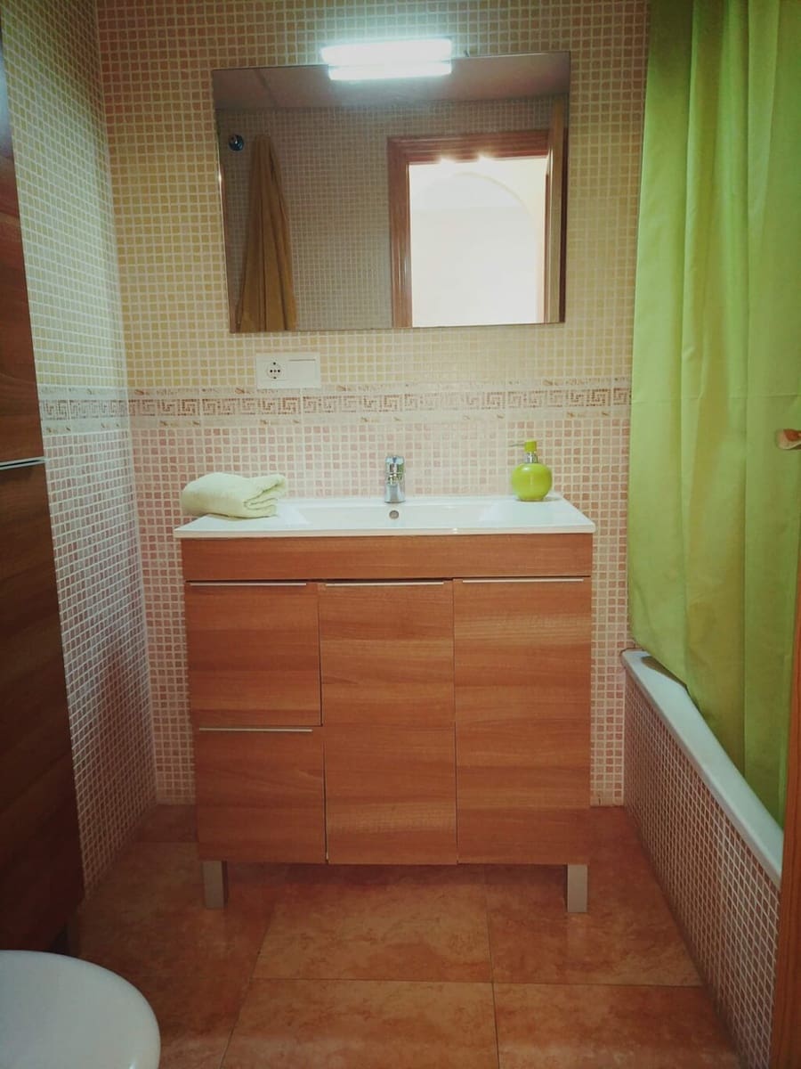 2 quarto Apartamento para arrendar em El Morche - 700 € (Ref: 10102197)