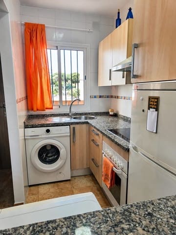Appartement de 2 chambres à louer à El Morche, Torrox - 700 € (Ref: 10102197)