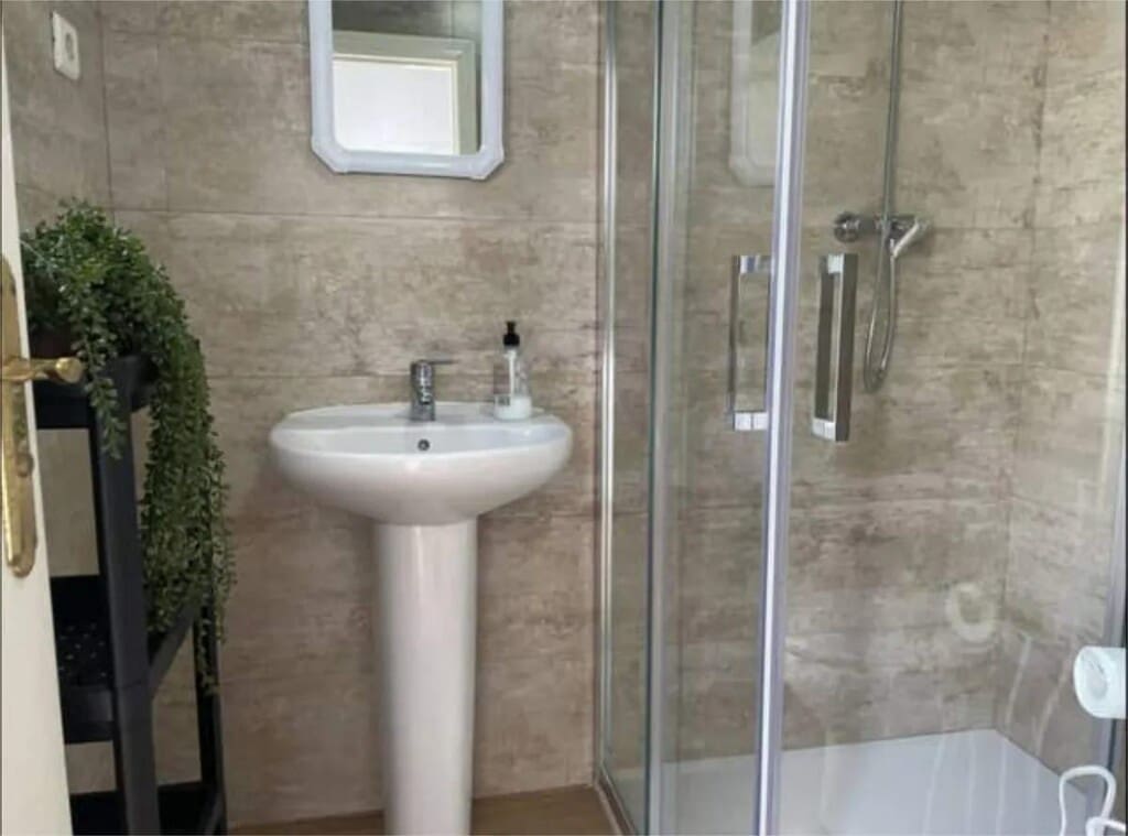 2 quarto Casa em Banda para venda em Maro com piscina - 299 900 € (Ref: 10102198)