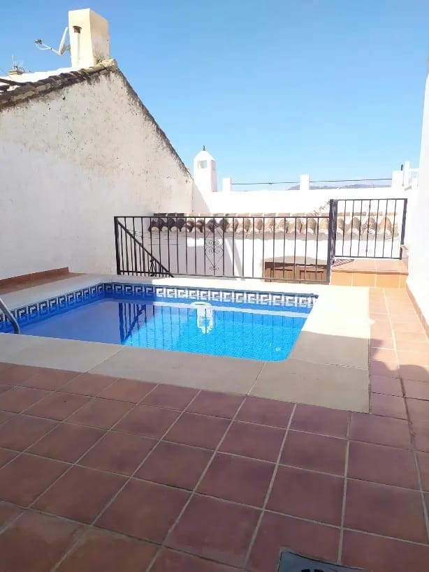 2 quarto Casa em Banda para venda em Maro com piscina - 299 900 € (Ref: 10102198)