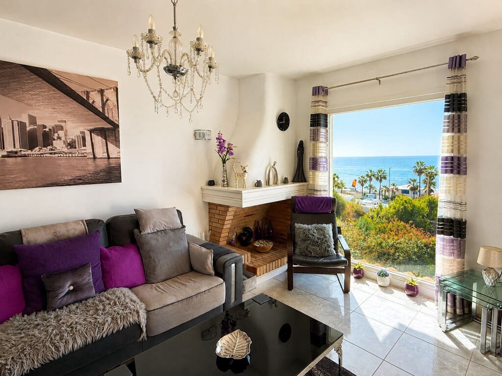 Casa de 2 habitaciones en Torrox-Costa en venta con piscina - 330.000 € (Ref: 10109089)