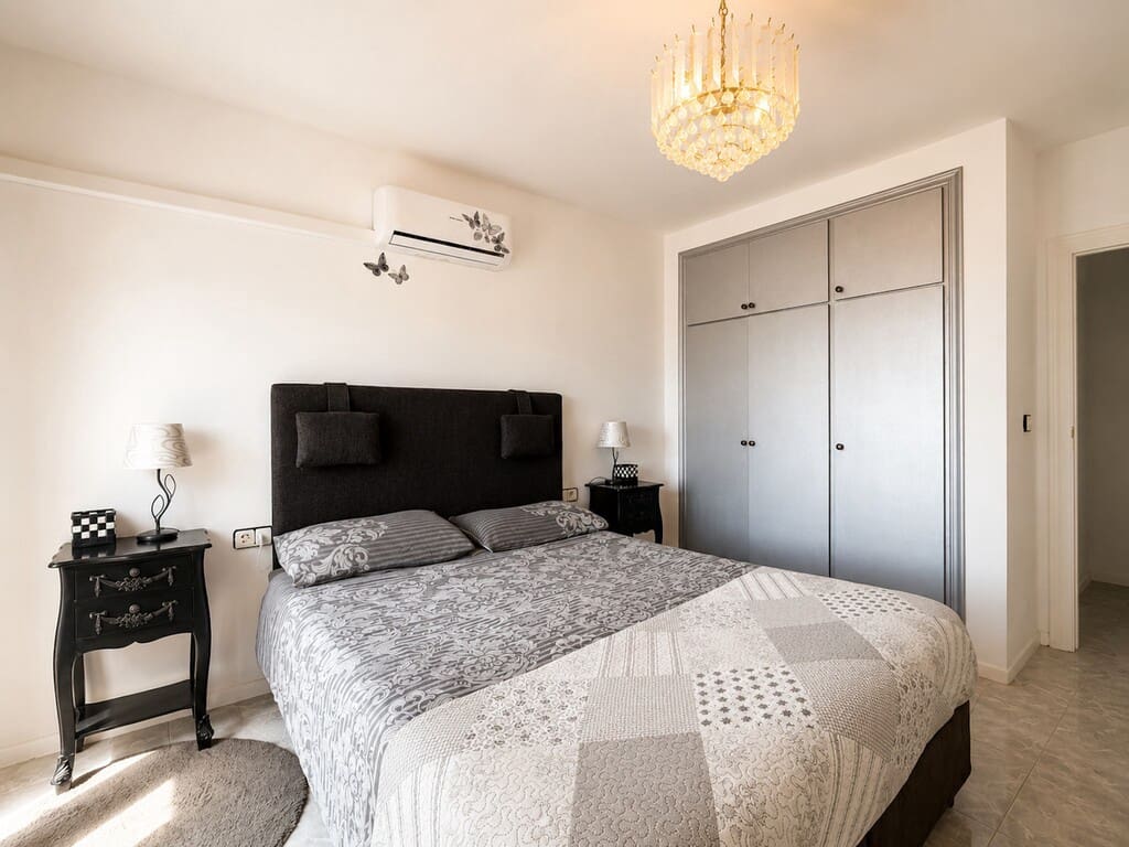 Casa de 2 habitaciones en Torrox-Costa en venta con piscina - 330.000 € (Ref: 10109089)