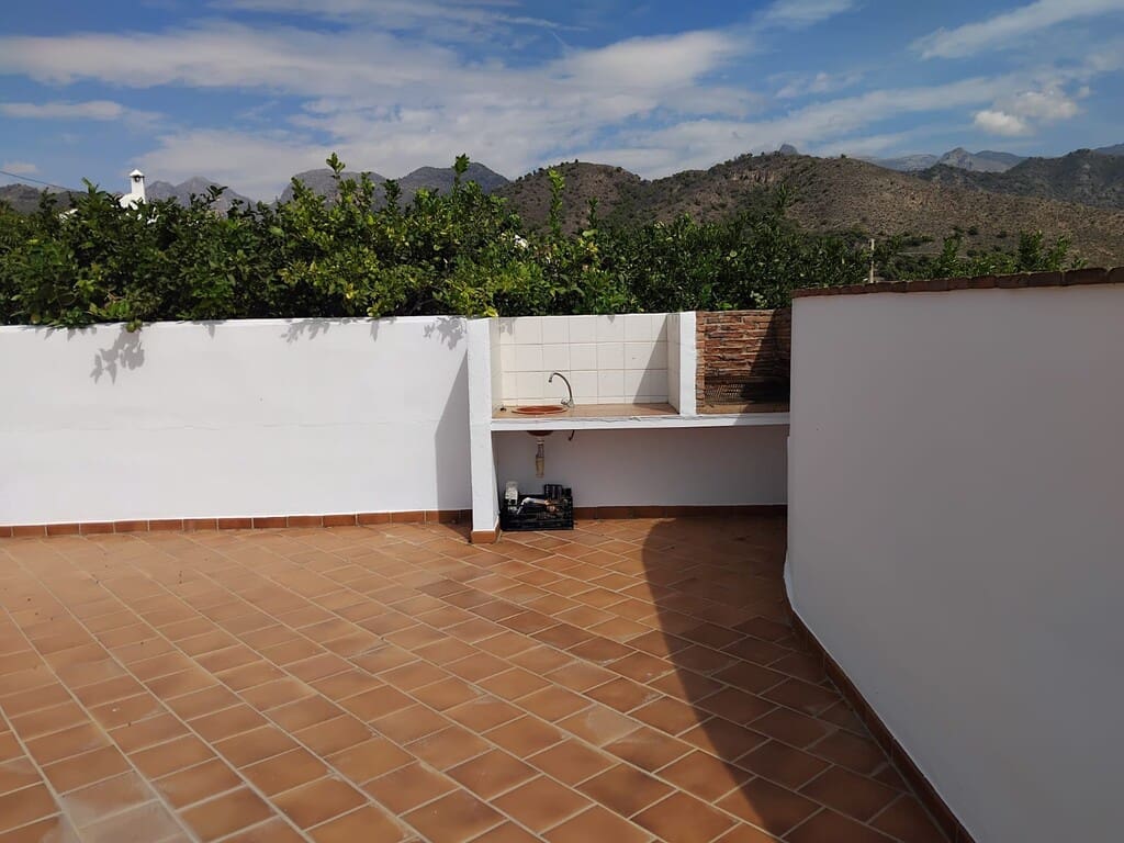 2 bedroom Finca/Country House for rent in Frigiliana with pool - € 1,600 (Ref: 10128249)