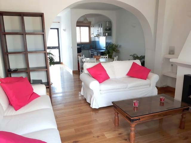 2 quarto Casa em Banda para arrendar em Capistrano, Nerja com piscina garagem - 1 400 € (Ref: 10131377)