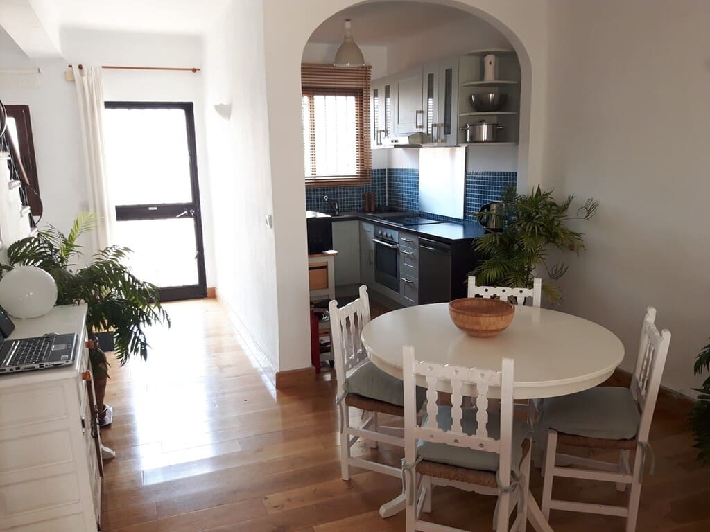 2 sypialnia Dom do wynajęcia w Nerja z basenem garażem - 1 400 € (Ref: 10131377)