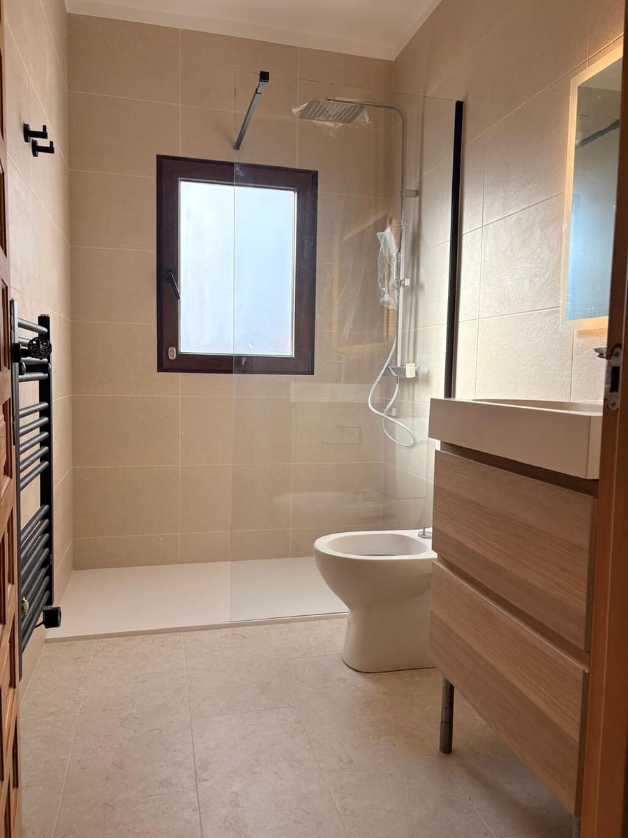 2 sypialnia Dom do wynajęcia w Nerja z basenem garażem - 1 400 € (Ref: 10131377)