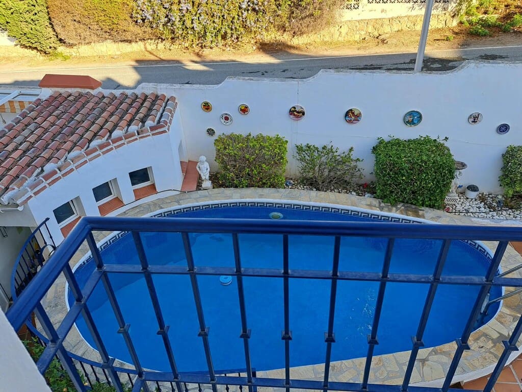 3 chambre Villa/Maison à vendre à Maro avec piscine garage - 399 000 € (Ref: 10154882)