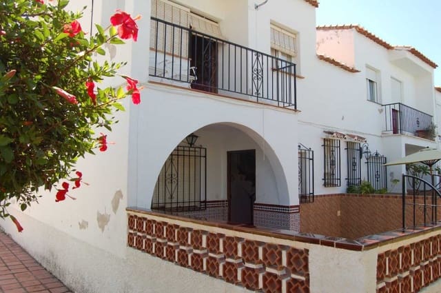 3 sypialnia Dom na sprzedaż w Nerja z basenem - 367 500 € (Ref: 4709077)