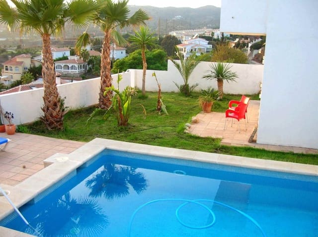 3 soveværelse Villa til salg i Rincón de la Victoria med swimmingpool - € 860.000 (Ref: 4712443)