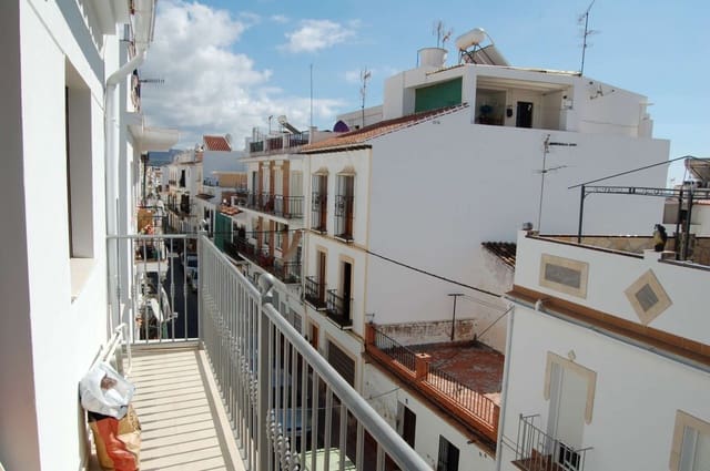 2 slaapkamer Appartement te huur in Nerja - € 950 (Ref: 4732187)