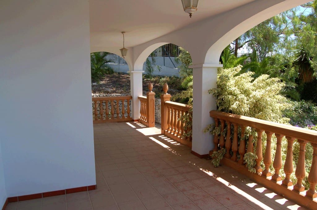 3 sypialnia Willa do wynajęcia w Nerja z basenem garażem - 2 500 € (Ref: 4745222)